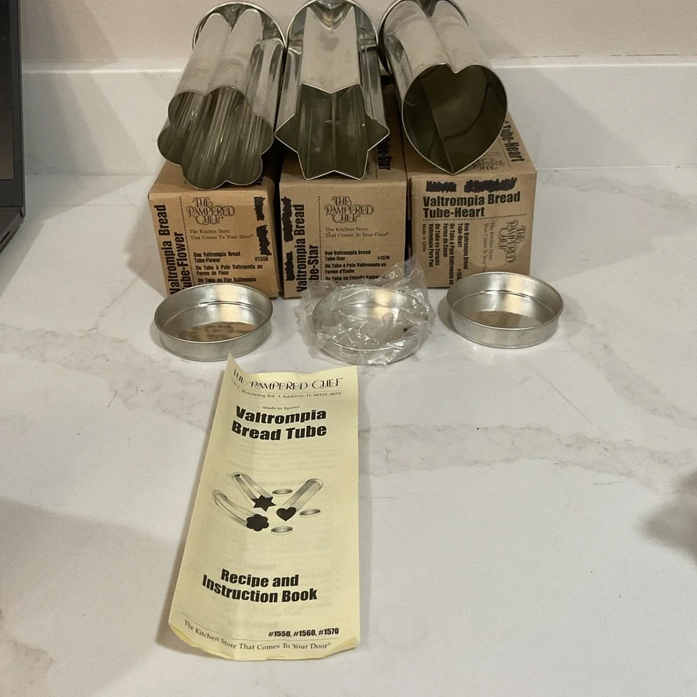 Lot 3 Pampered Chef Valtrompia Bread Tubes, Flower Heart Star 1550 60 70